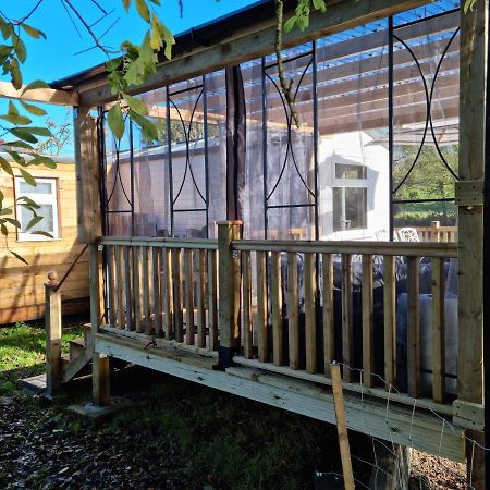 Riverside Cabin In Shropshire Oswestry Exteriör bild