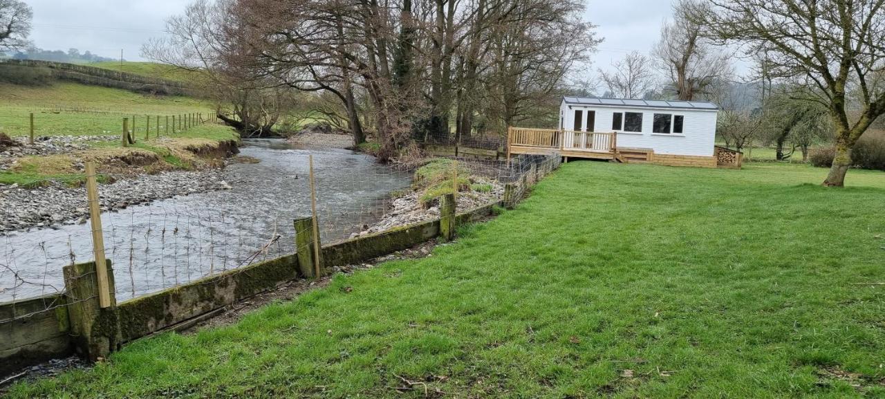 Riverside Cabin In Shropshire Oswestry Exteriör bild