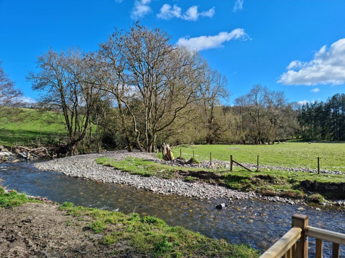 Riverside Cabin In Shropshire Oswestry Exteriör bild